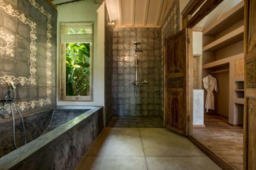 5 Star Villa For Rent In Bali, Bali Villa 2008