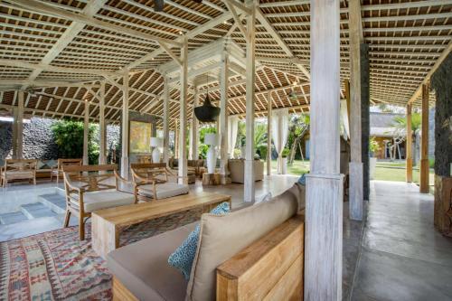 5 Star Villa For Rent In Bali, Bali Villa 2008