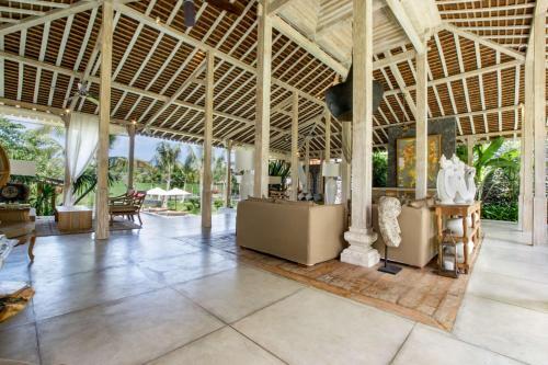 5 Star Villa For Rent In Bali, Bali Villa 2008