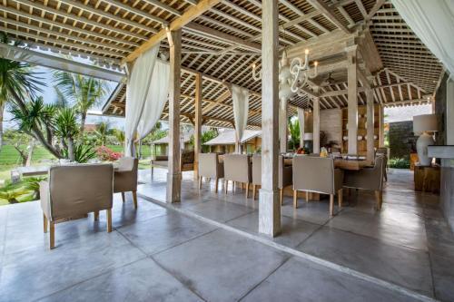 5 Star Villa For Rent In Bali, Bali Villa 2008