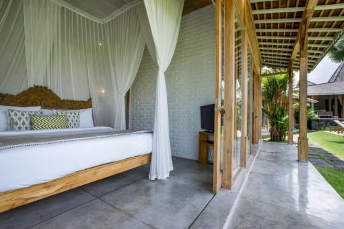5 Star Villa For Rent In Bali, Bali Villa 2008