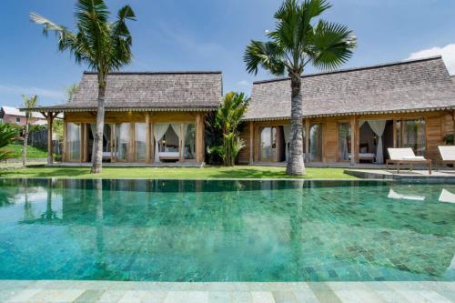 5 Star Villa For Rent In Bali, Bali Villa 2008