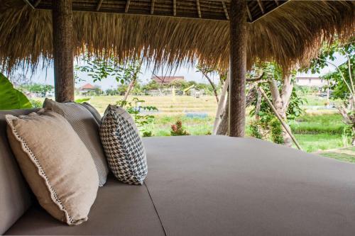 Luxury 5 Bedroom Villa With Private Pool, Bali Villa 2022
