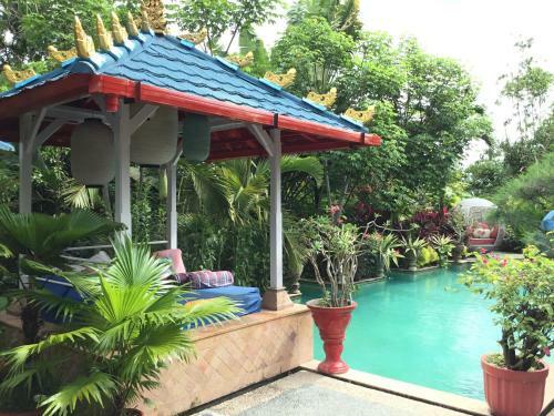 Hostal Javanaise House