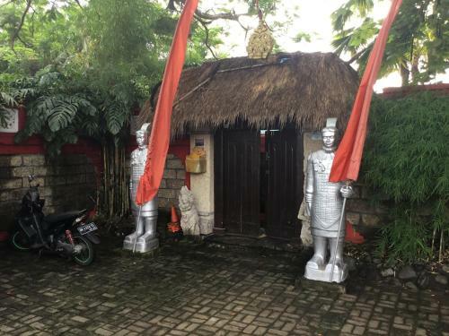 Hostal Javanaise House