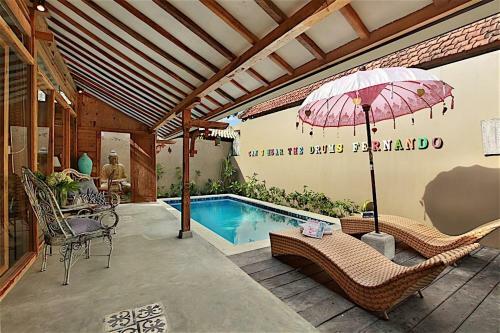 Villa Joglo Batu Belig