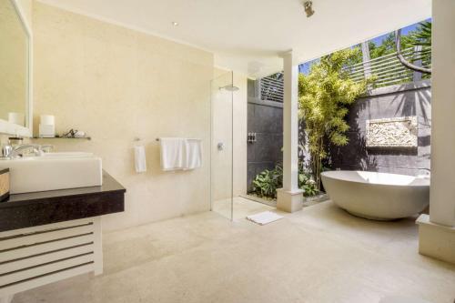 5 Star Villa For Rent In Bali, Bali Villa 2062