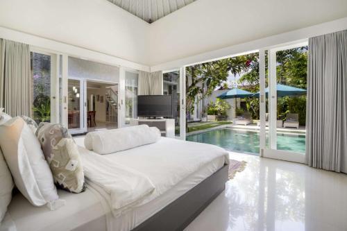 5 Star Villa For Rent In Bali, Bali Villa 2062