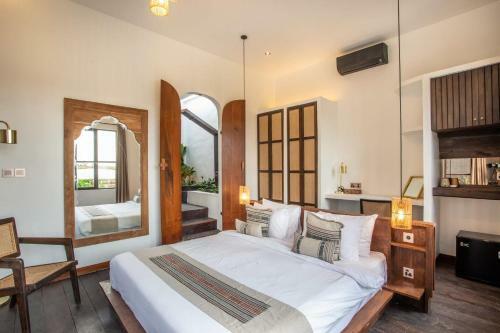Architectural Masterpiece Villas Complex 15 Br Canggu W Staff