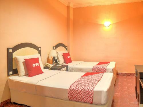 Oyo 90005 Sydney Hotel