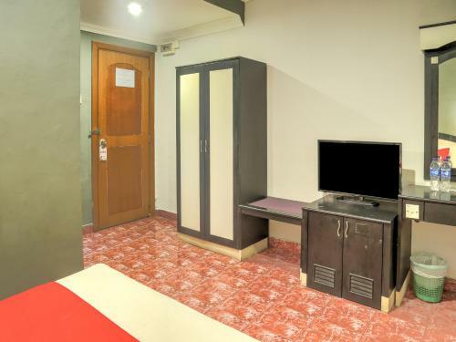 Oyo 90005 Sydney Hotel