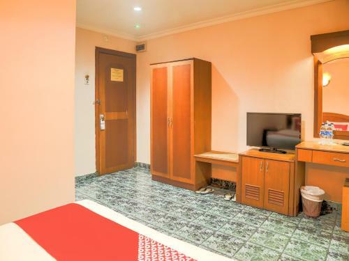 Oyo 90005 Sydney Hotel