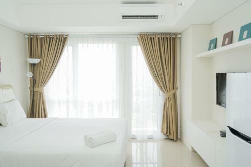Best And Spacious Studio Room Bintaro Plaza Apartment By Travelio
