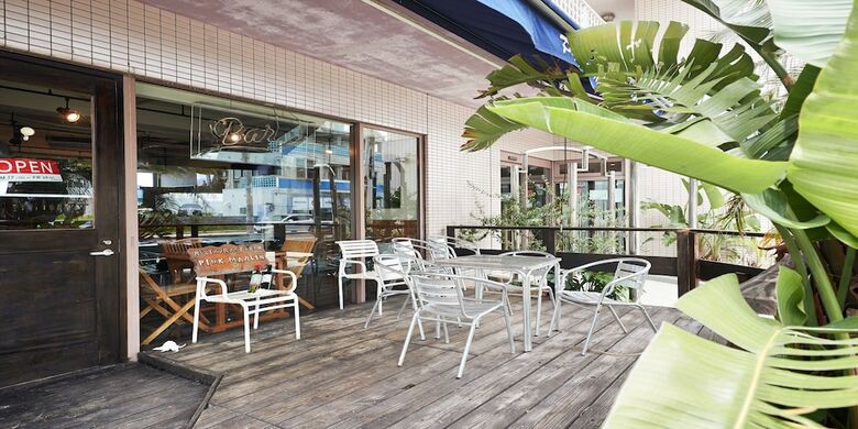 Hotel Pink Marlin Club