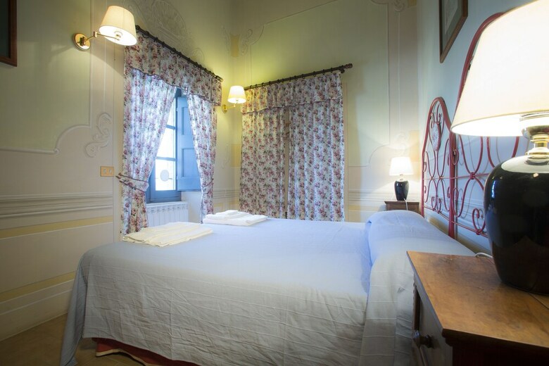 Hotel Castello Costaguti