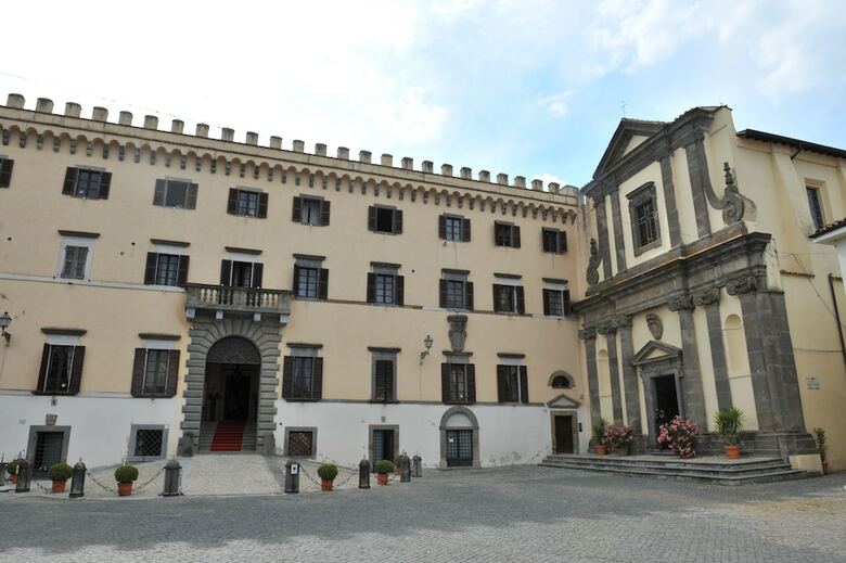 Hotel Castello Costaguti