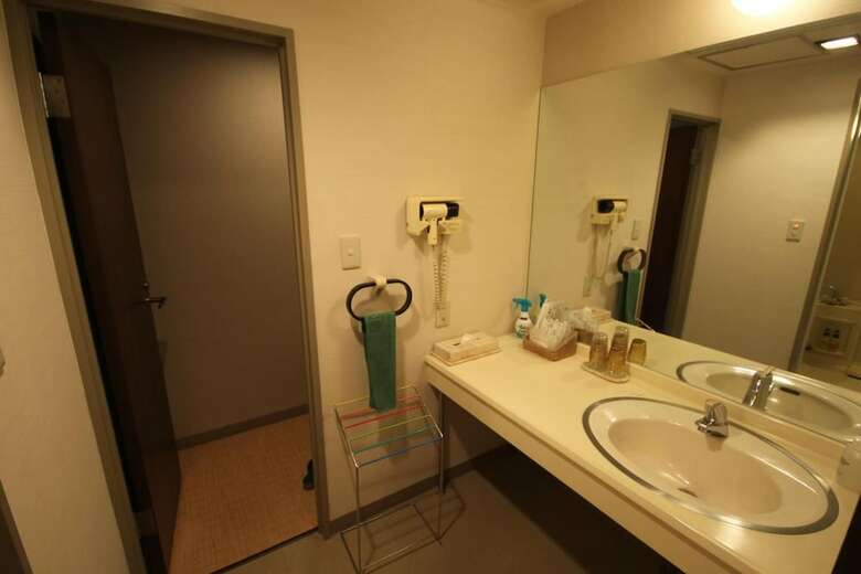 Rako Hananoi Hotel