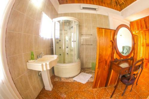 Hostal Villa Roma Guest House