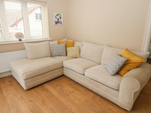 6 Carhan Rd