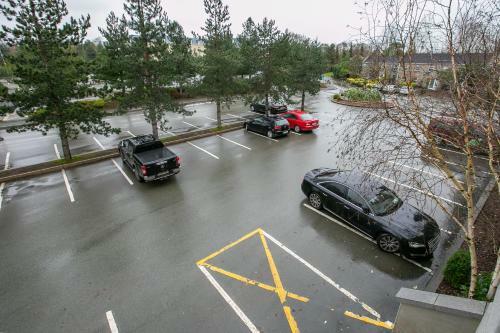 Citywest Aparthotel