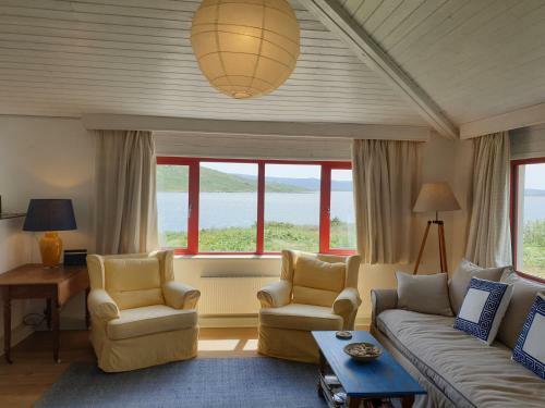 Salmon Cottage