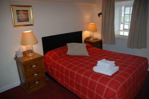 Hostal Waterside Guesthouse