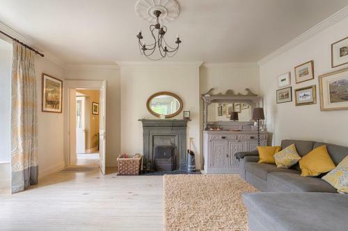 Letterfrack Villa Sleeps 10 With Wifi