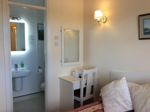 Hazelbrook Self Catering - 6 Person