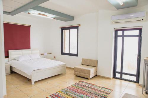 Jola Guest House