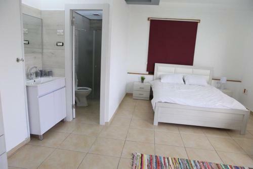 Jola Guest House