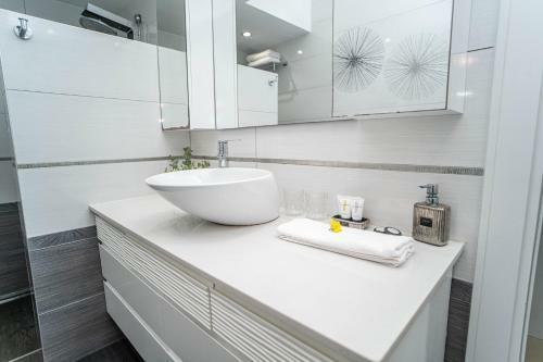 Apartamento Beach Pool Garden By Airsuite