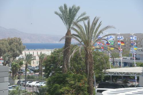 Amdar Hotel & Hostel