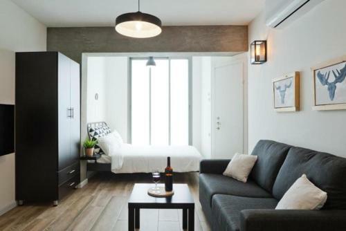 Sun Bay Studio Apartments