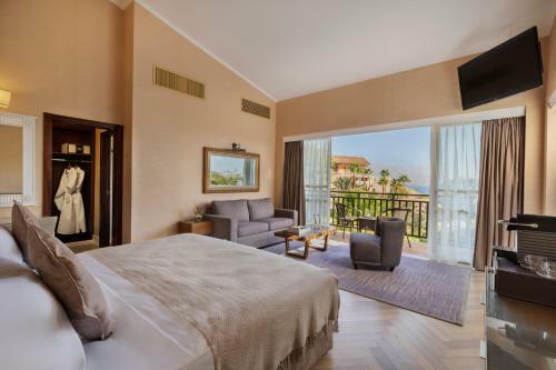 Hotel Royal Shangri-la