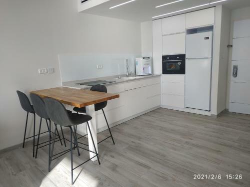 Apartamento Sea Tower Haifa - Almog Building