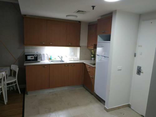 Apartamento Sea Tower Haifa - Almog Building