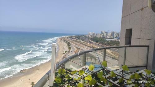 Apartamento Sea Tower Haifa - Almog Building