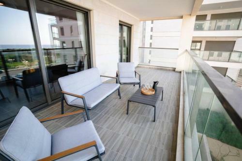 Apartamento Modern W/balcony Over Looking The Sunset & The Sea