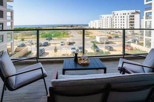 Apartamento Modern W/balcony Over Looking The Sunset & The Sea
