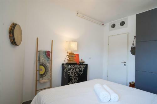 Luxury Beach Apartment With Pool & Gym By Airsuite