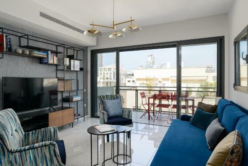 Luxury & Design Apartment - Steps To The Beach