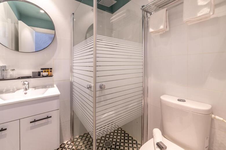 Dizengoff Garden Hotel