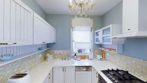 Apartamento Gordon Beach 2br Duplex By Holyguest