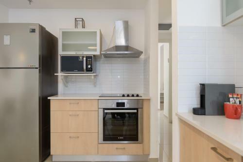 3 Ma'on - By Beach Apartments Tlv