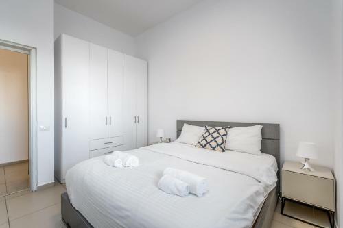 Apartamento Ben Gurion Area - Modern 2 Bdr With Balcony