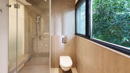 Design 2 Bdr Apartment Hilton Beach #tl55