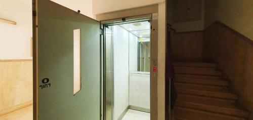 Design 2 Bdr Apartment Hilton Beach #tl55