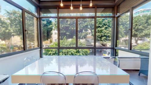 Apartamento Clear 3br In Dizzengoff 140 By Holyguest