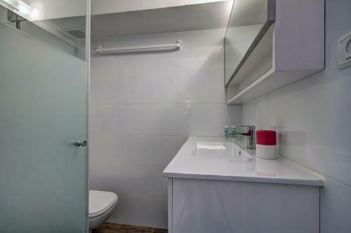 Lisetta - By Beach Apartments Tlv