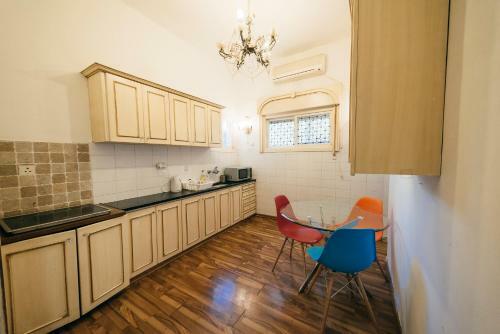 Two Bedroom Apartment In Frishman